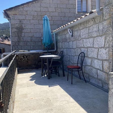 Bel Appartement Au Coeur Du Village De Sartene Eksteriør bilde